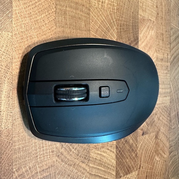 Logitech MX Anywhere 2 Bluetooth Laser Mouse - Picture 2 of 5